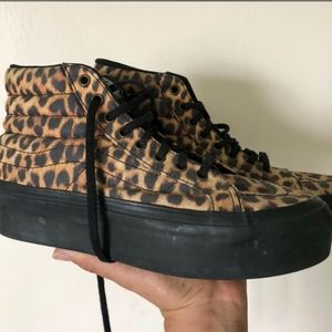 platform leopard print vans